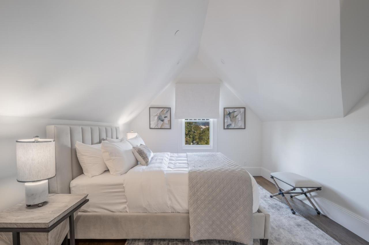 The George - Luxury Boutique Napa